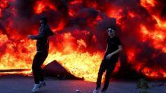 Student protesters attack government buildings in Tirana