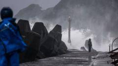 Hundreds of flights cancelled as Typhoon Champi shuts Taiwan