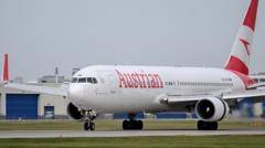 Threat forces Israel to Austria flight into emergency landing