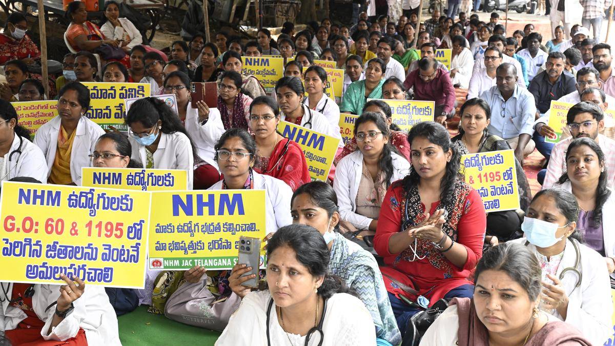 NHM employees’ strike in Telangana continues as 17,541 staff demand regularisation, equal pay