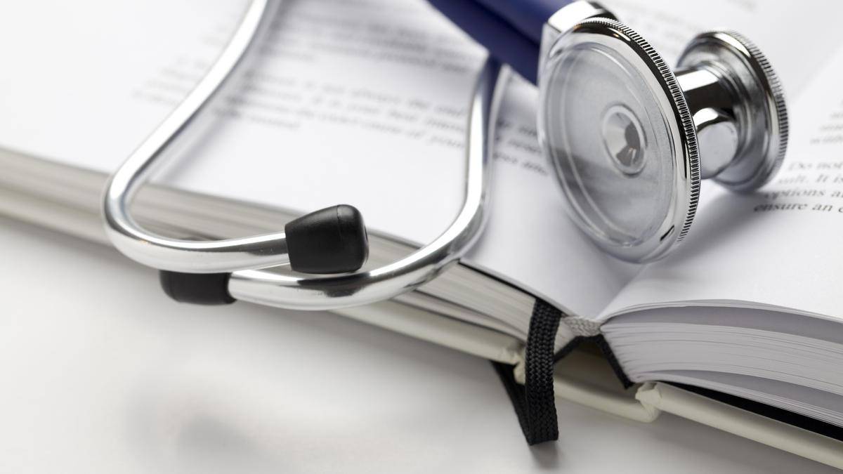 Uttar Pradesh MBBS doctors protest over pay disparity, pending salary arrears; announce work boycott