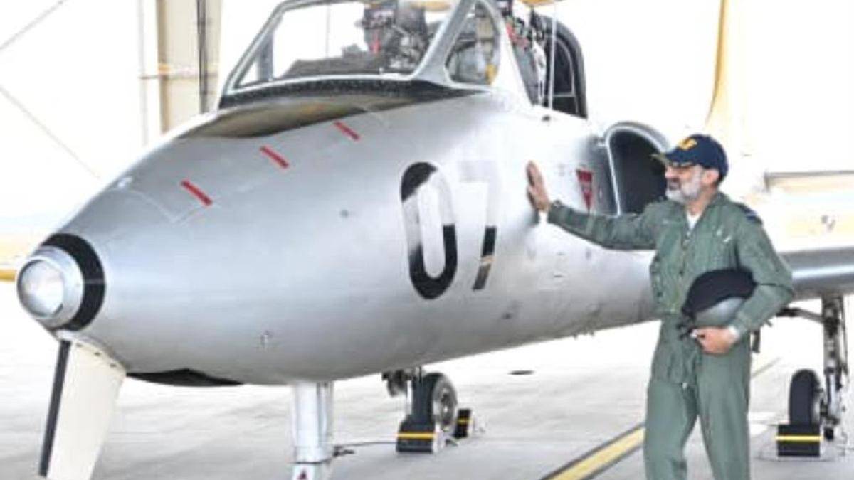 Air Chief Marshal A.P. Singh completes final IAF sortie in Hyderabad with instructor who first taught him to fly