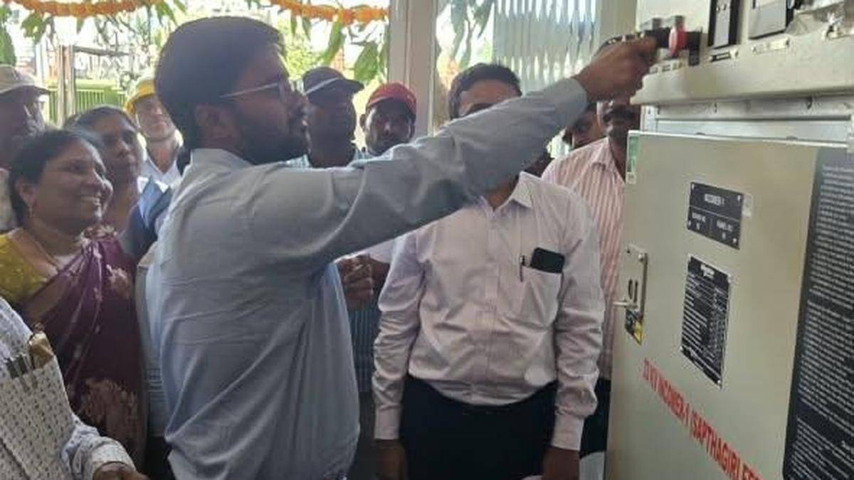 Das erste unter der Zuständigkeit der TGNPDCL stehende unterirdische 33/11 kV-Unterwerk in Karimnagar ist technisch aufgeladen