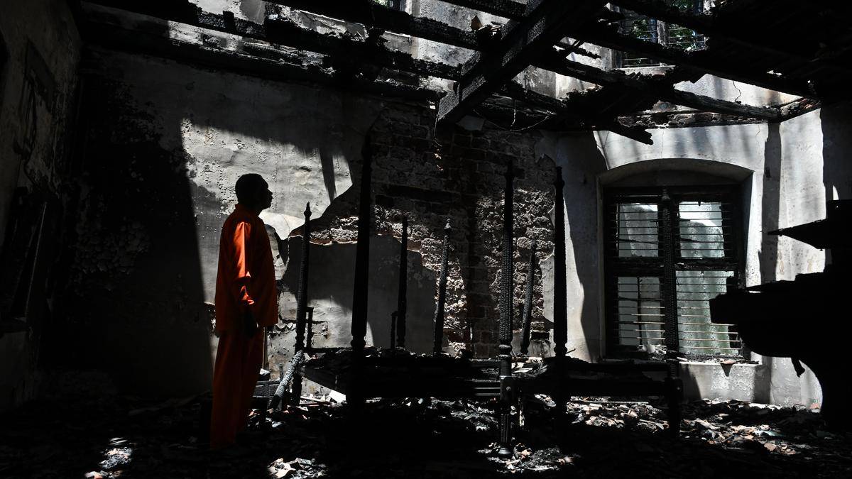 Das Feuer im Koder Haus könnte aus dem benachbarten Gebäude stammen, sagt die Elektroinspektion