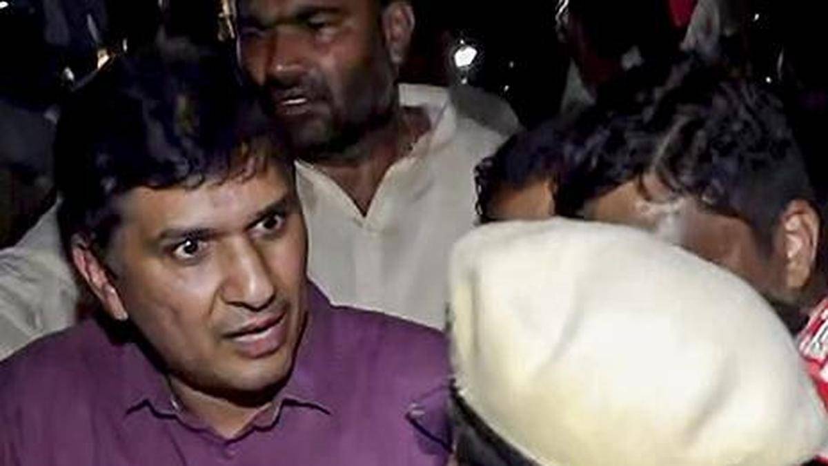 AAP Delhi chief files complaint over 'life-threatening' assault by police during protest