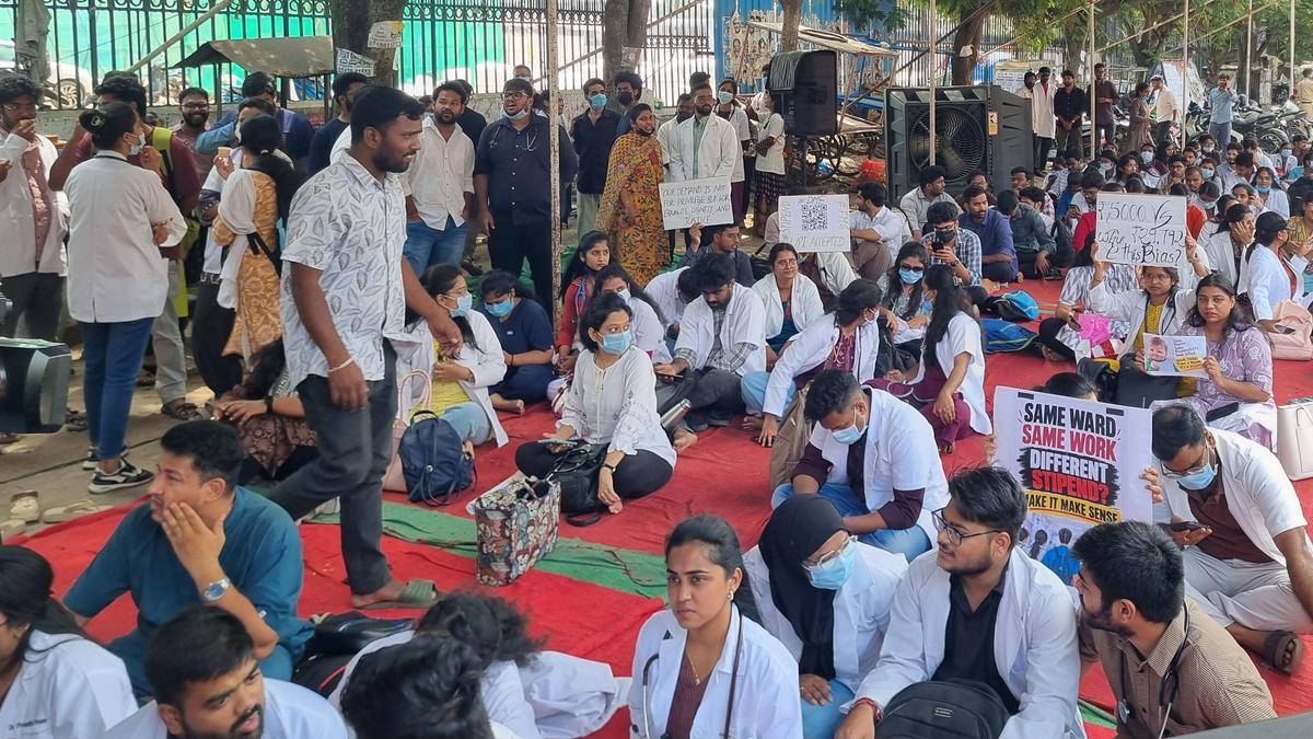 ‘Equal work, equal stipend’: Foreign medical graduates protest in Hyderabad demanding ₹29,792 monthly