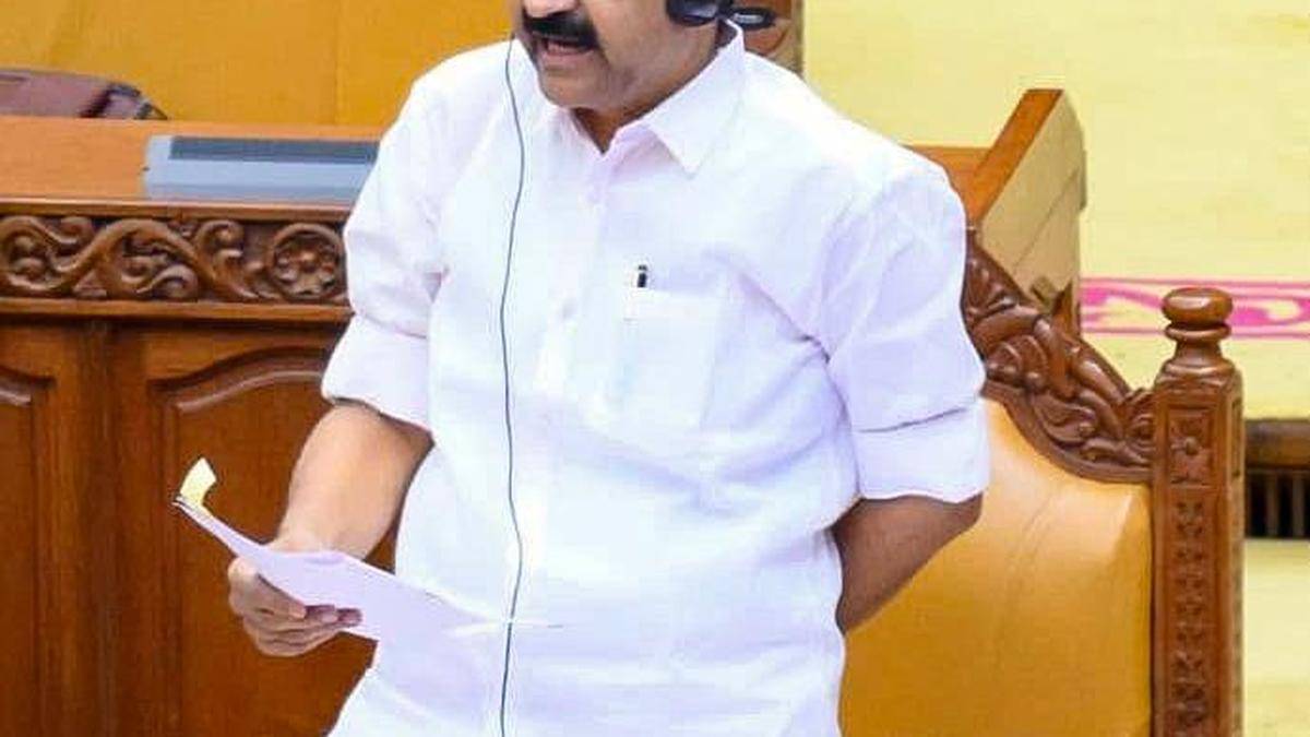 CM cites hurdles in Kannur airport runway expansion plan