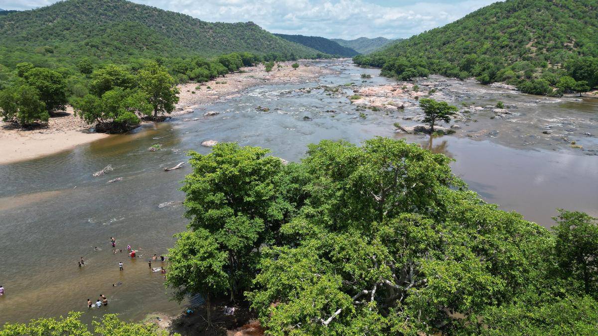 Cauvery panel directs Karnataka to release water at the rate of 3,000 cusecs to Tamil Nadu for next 15 days