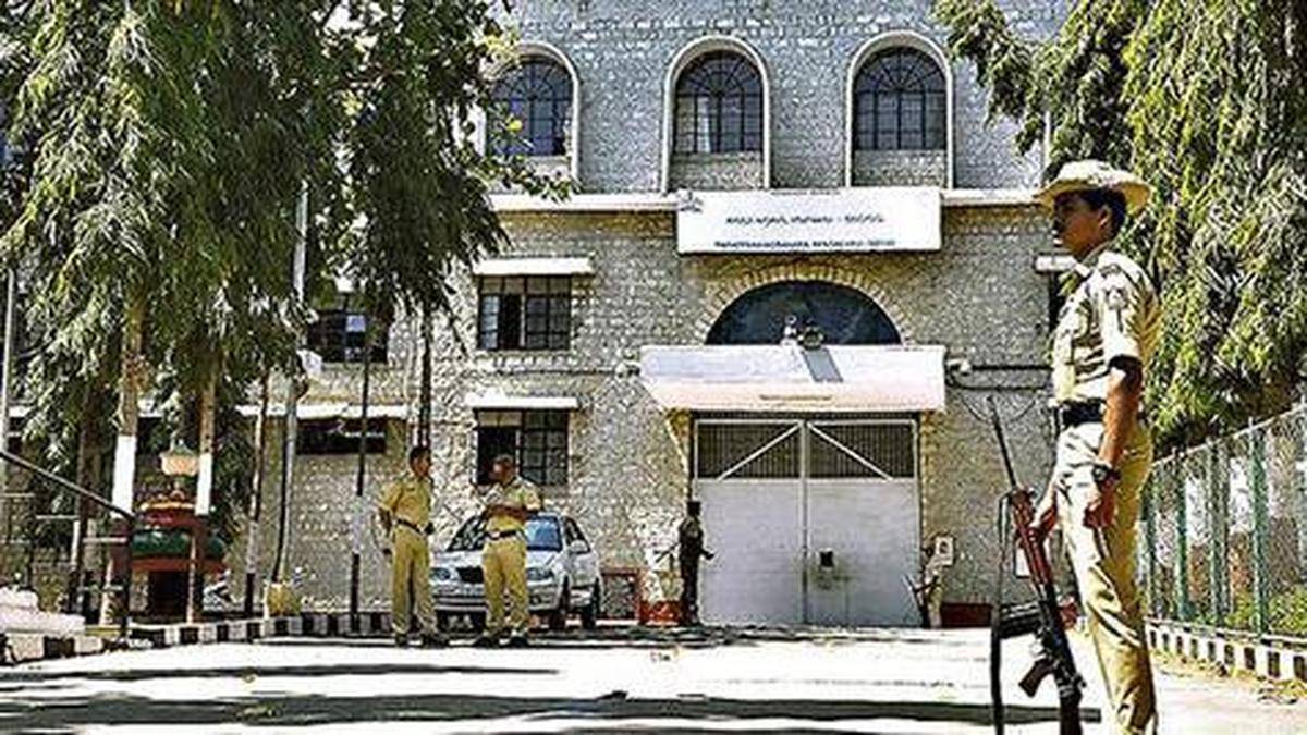 Woman undertrial caught while trying to smuggle ₹11,500 cash into Parappana Agrahara Central Prison