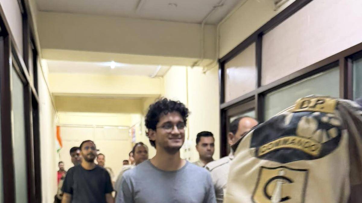 Delhi Police transfers second case against Das, Ranka to Crime Branch