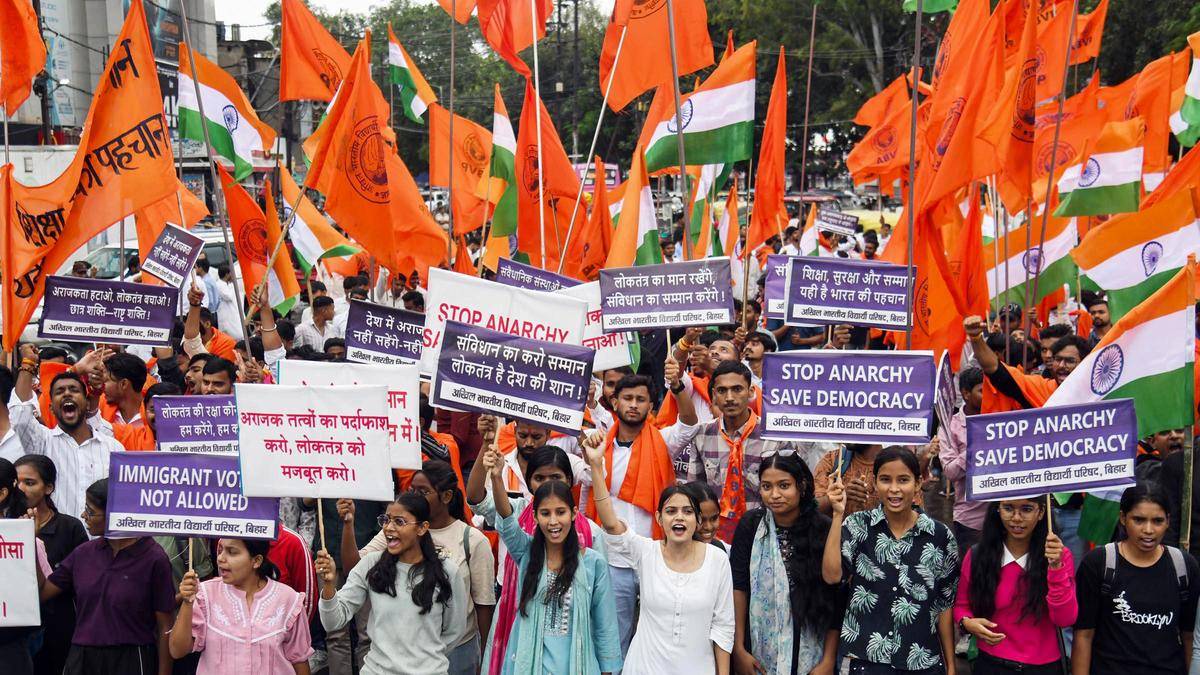 ABVP holds ‘Save Democracy’ march in Patna amid SIR row