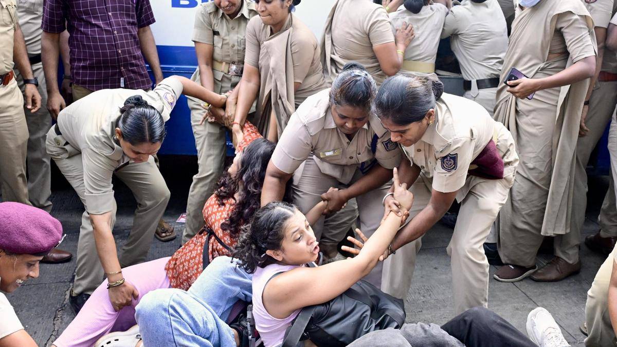 Le ministre de l'Intérieur du Karnataka déclare que la police a reçu l'ordre de ne pas perturber la manifestation pacifique