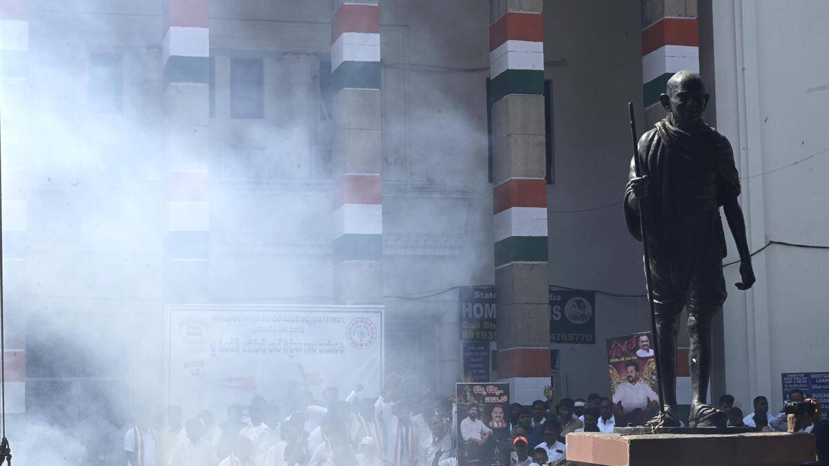 Telangana Congress plans to mobilise 10,000 cadres for Delhi rally