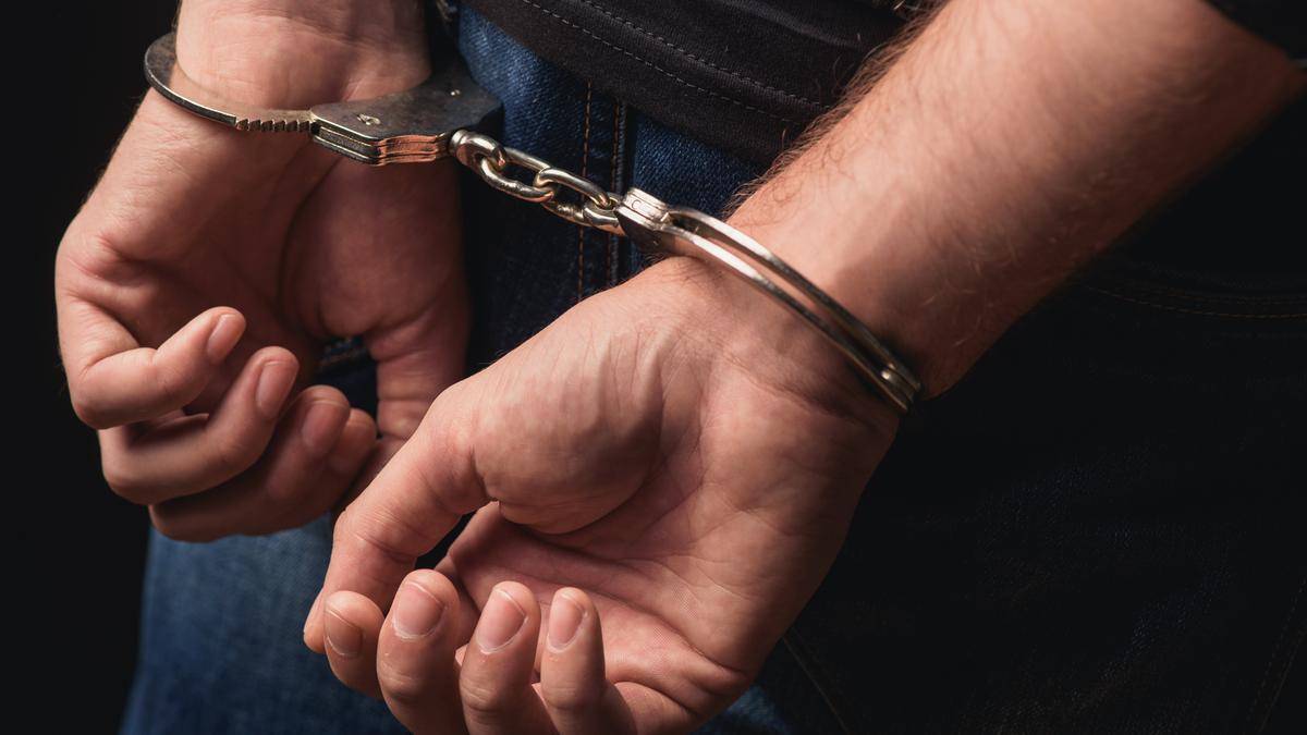 Thane Police bust matrimonial fraud racket, arrest two men; ₹14.25 lakh cash, 311 grams of gold seized