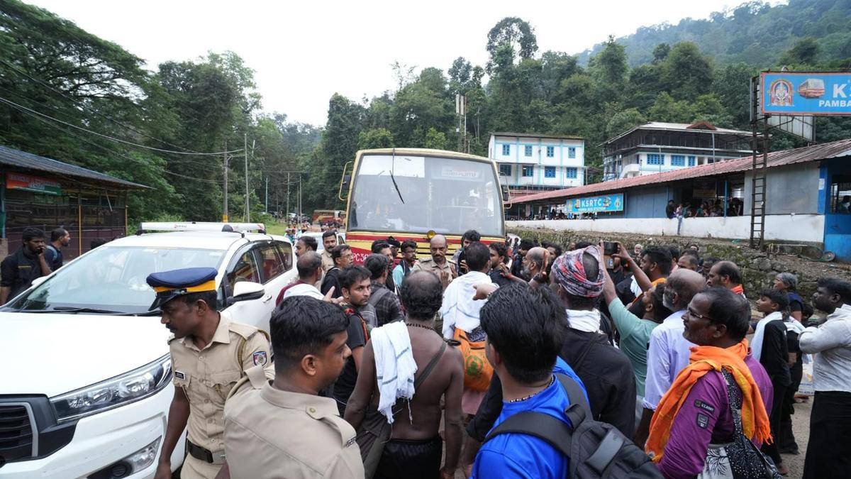 Traffic gridlock on Sabarimala route sparks protest as pilgrims are stranded for hours