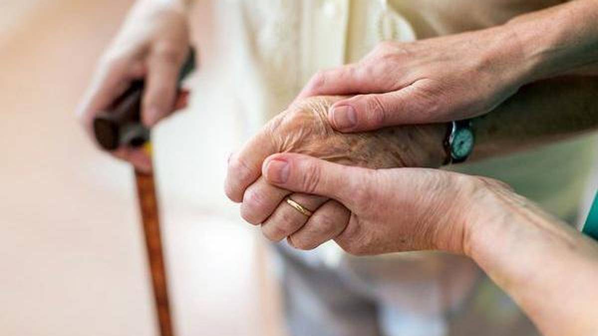 Proyecto de Ley Keralam Senior Citizens (Cuidado y Protección) enfocado en la protección de los derechos y la dignidad de las personas mayores