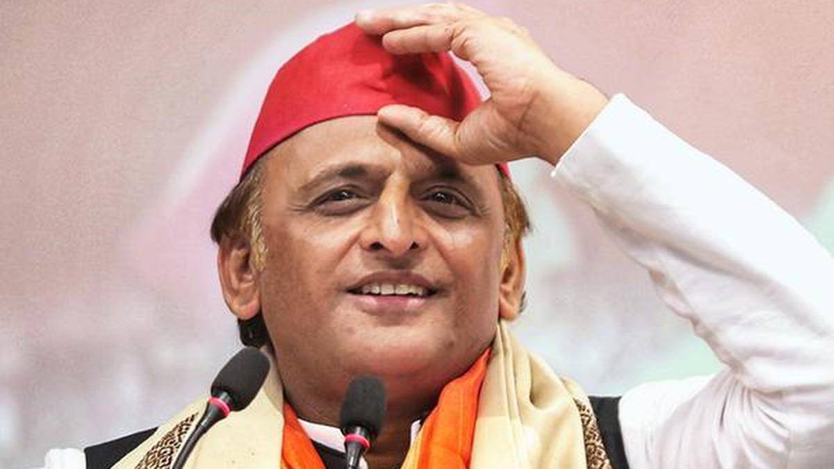 Akhilesh Yadav questions Amit Shah over crimes against women, Dalits in U.P.