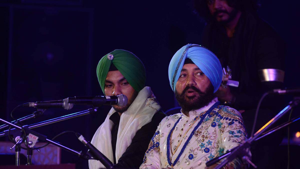 Row erupts over Daler Mehndi’s performance at Kunjapuri Fair in Uttarakhand