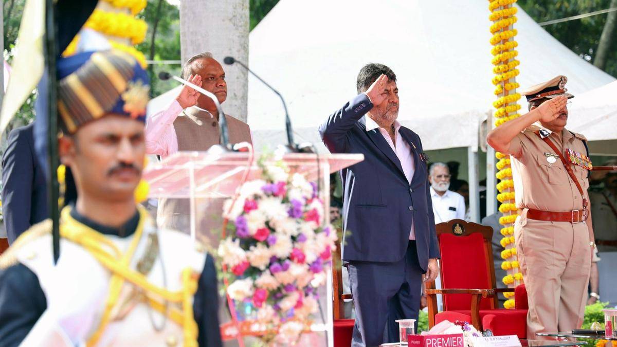 Karnataka police to get new whistle guards, matte-finish buttons