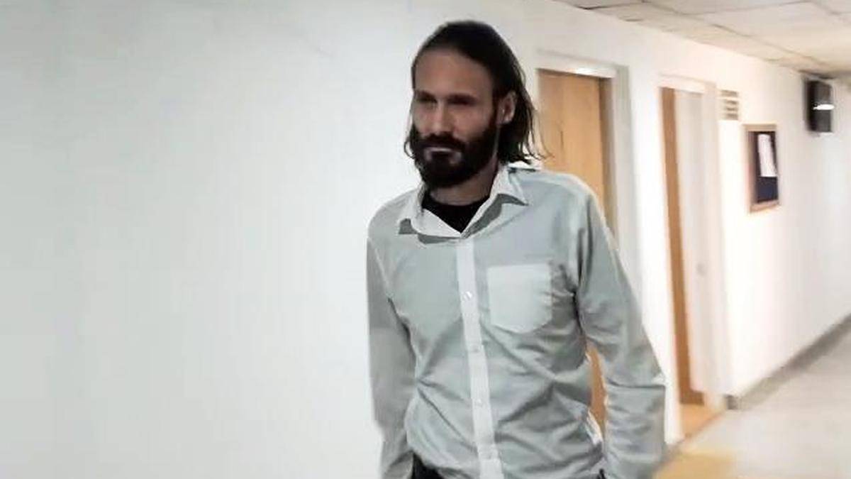 Court extends overseas stay of U.S. national and six Ukrainians in arms training case