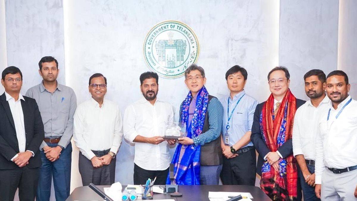 Telangana CM pitches Hyderabad as ideal location for Hyundai’s car manufacturing facility
