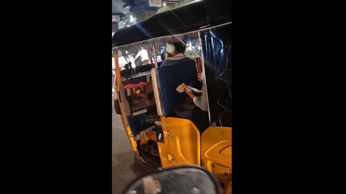 Autodriver uses two phones and headphones while driving; Hyderabad Police chief asks people to dial 112 if drivers don’t heed requests