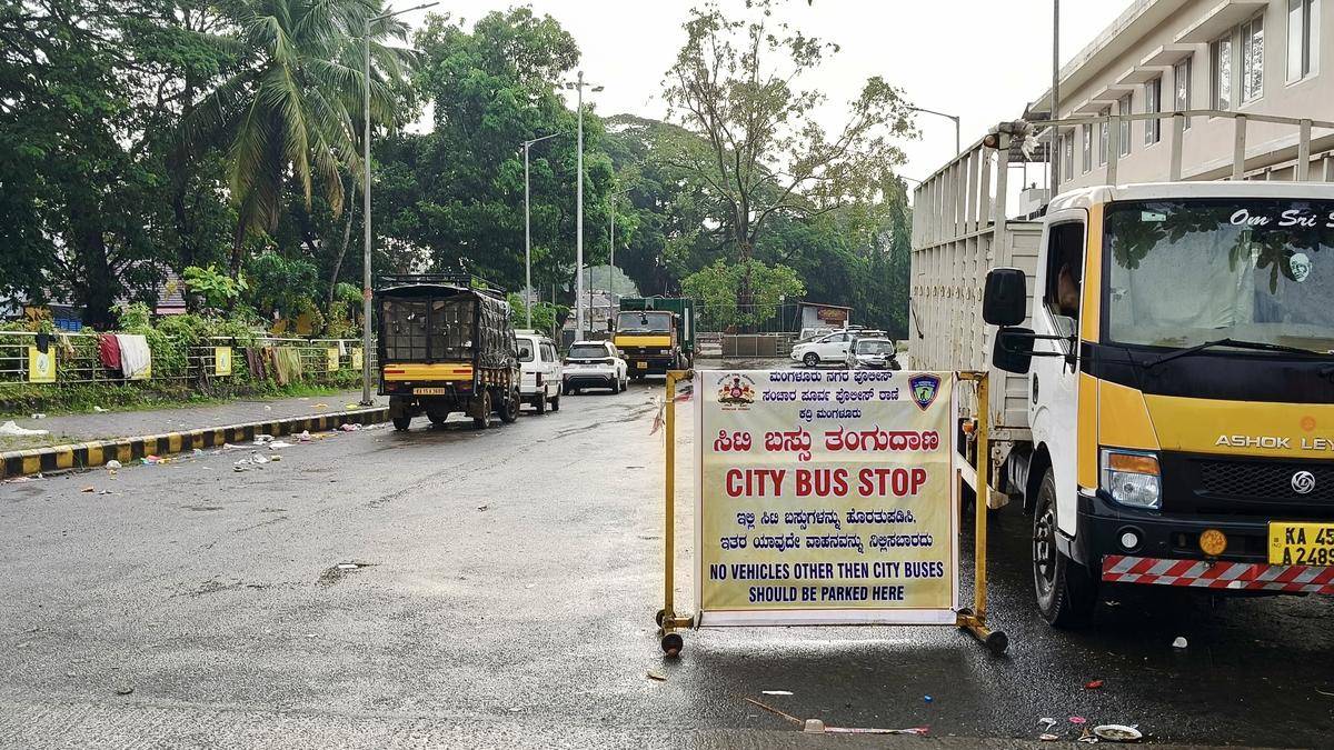Commissioning Mangaladevi bus terminal hangs in balance on road divider issue