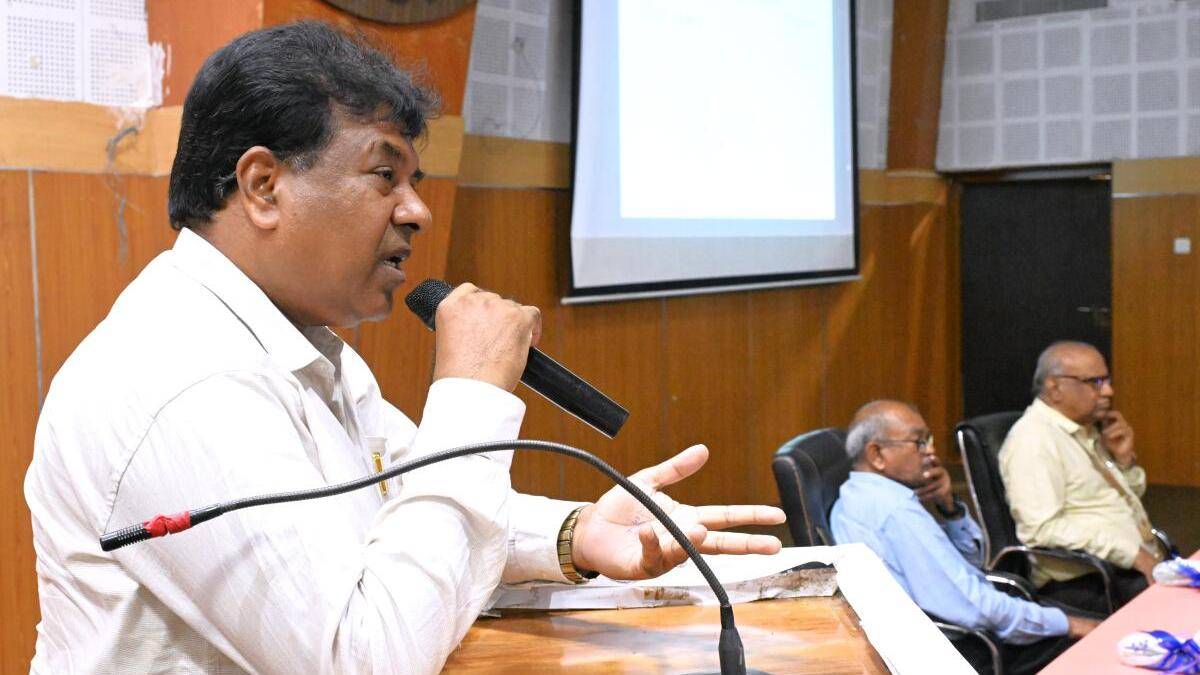 Andhra University students attend Heartfulness session on stress management and well-being