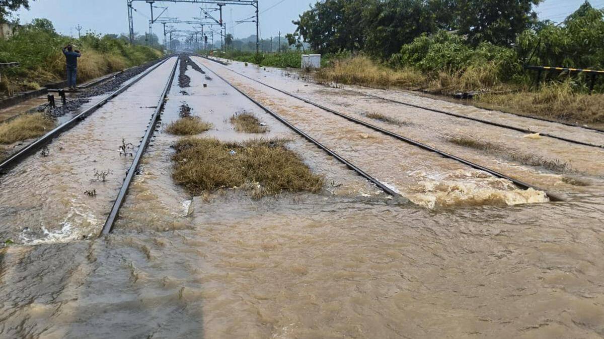 Cyclone Arnab: Bhubaneswar-Visakhapatnam Vande Bharat among 35 trains cancelled