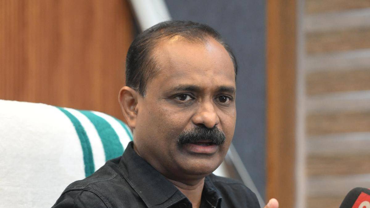 Ein Fall gegen Thiruvananthapuram Bürgermeister, BJP-Ratsmitglied Sugathan wegen gefälschter Unterschriften