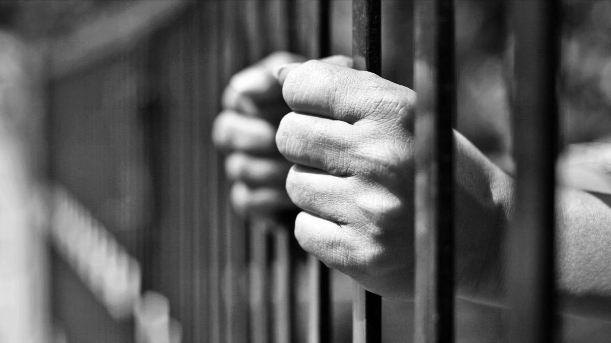 Keralam teacher arrested for alleging worms found in food at State Sports Meet; Minister alleges conspiracy