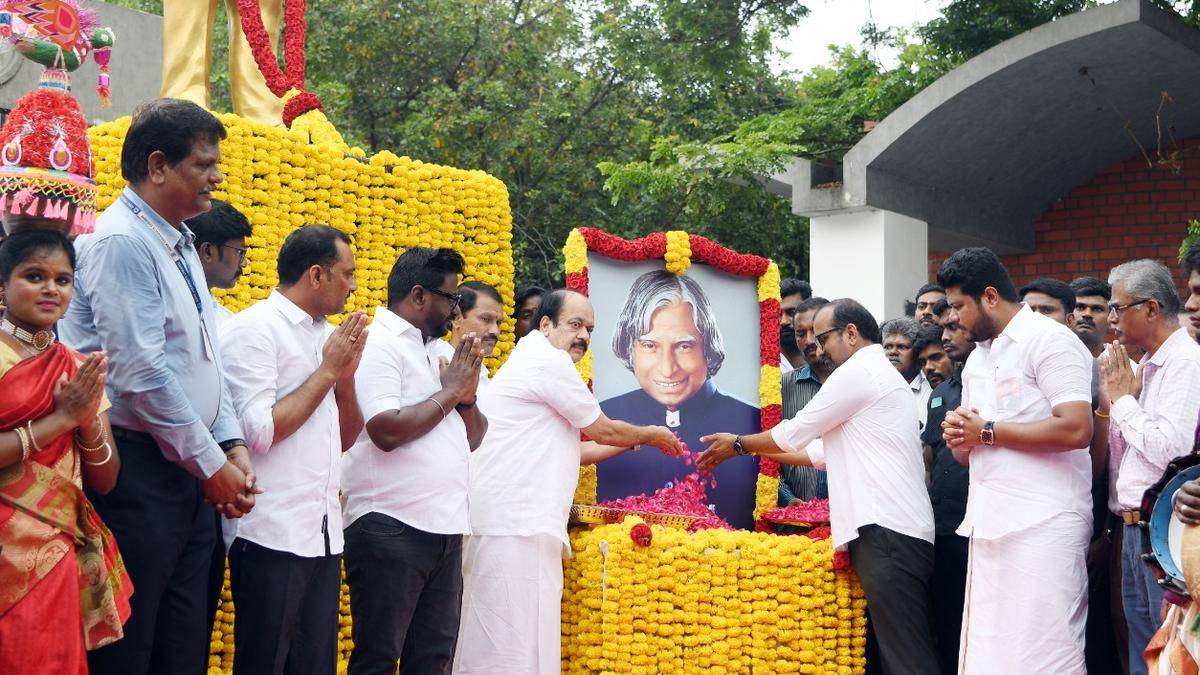 Tamil Nadu Governor Arlekar, CM Vijay pay tributes to A.P.J. Abdul Kalam on his 95th birth anniversary