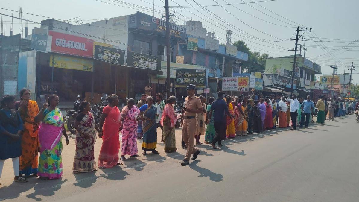 Villagers protest against unregulated silt extraction from irrigation tank