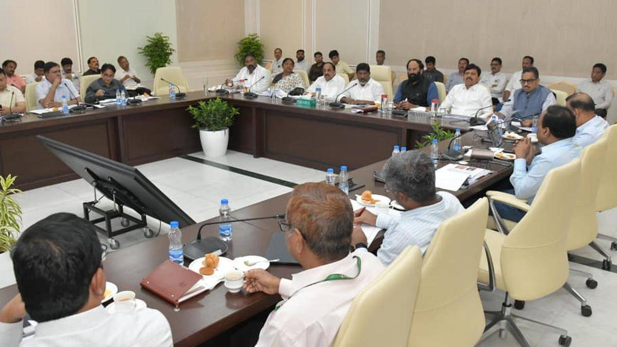 Cabinet Sub-Committee seeks to draw up department-wise plan to tackle El Nino induced drought conditions