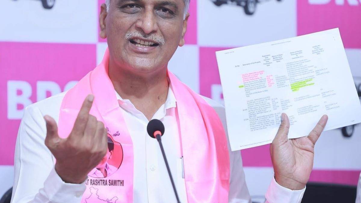 Revanth Reddy resorting to ‘credit chori’ in land cases fought by BRS govt.: Harish Rao